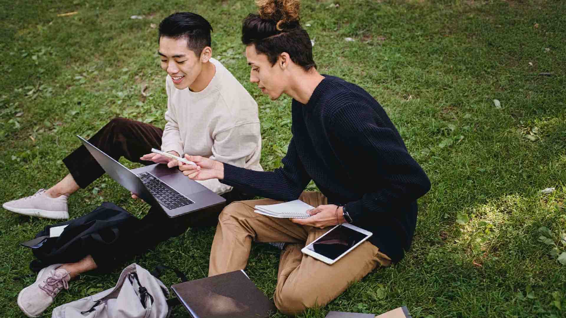 students working together on campus