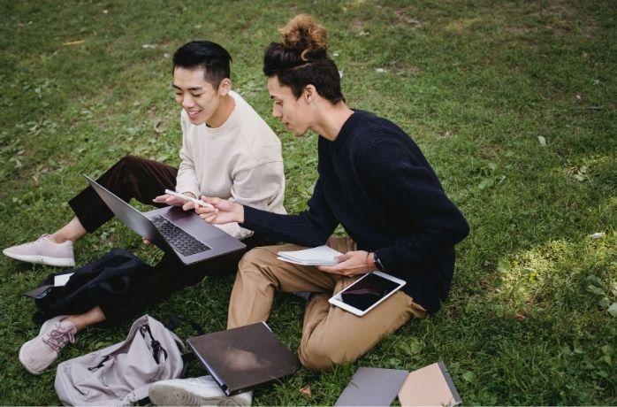 students working together on campus
